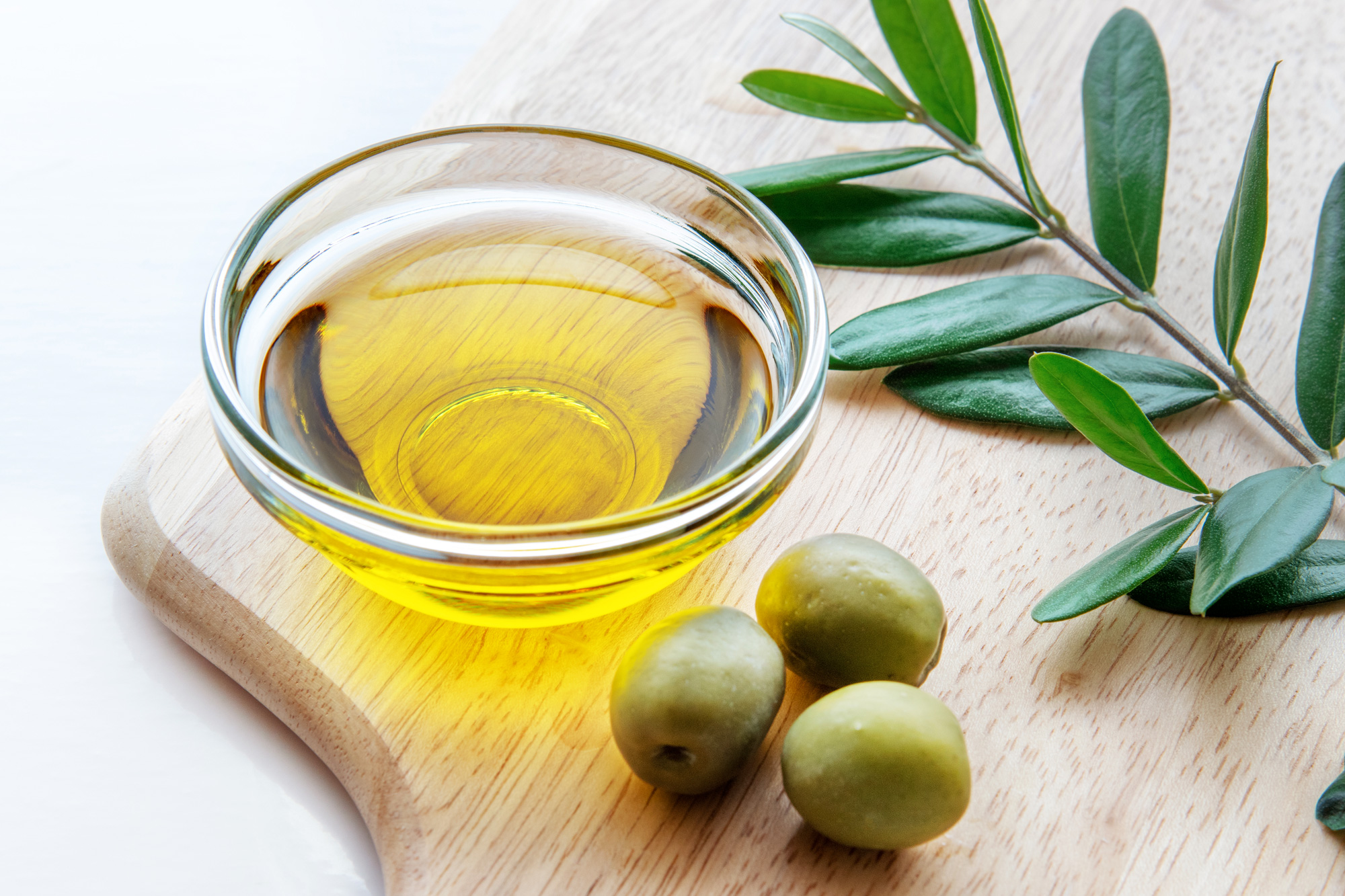 MDS_BIO_huile-olive_AdobeStock_250547572